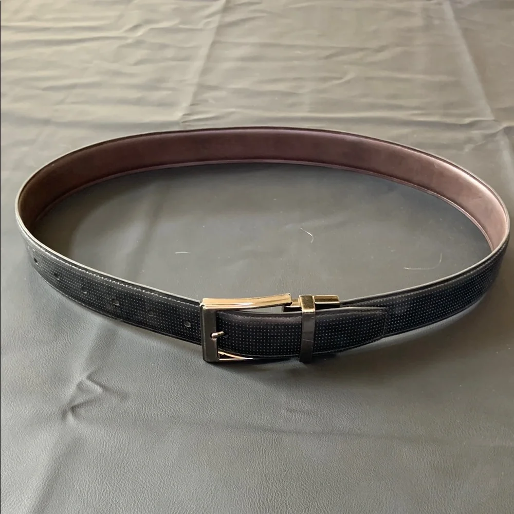 SwissGear Men’s Black Brown Reversible Belt Silver Buckle